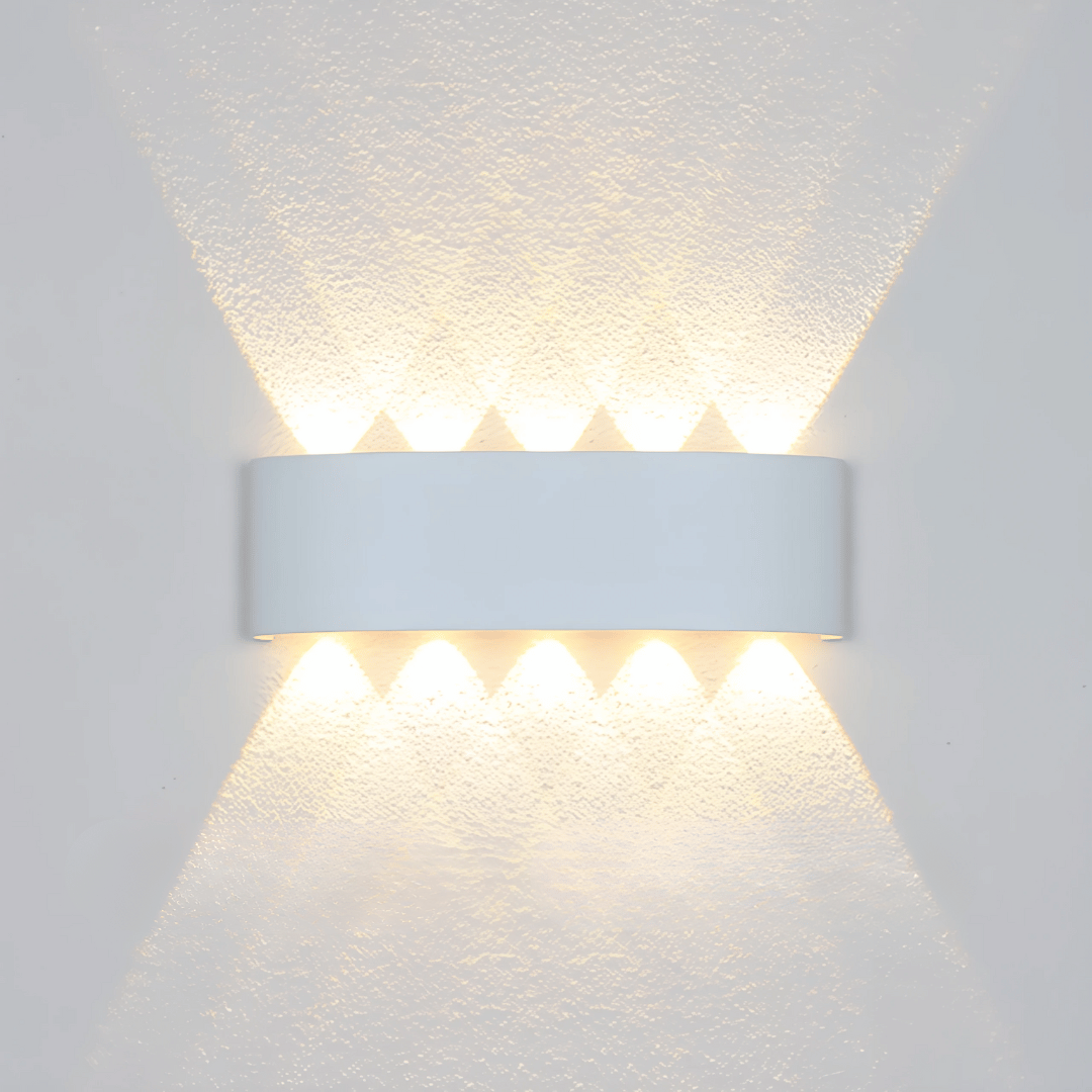 LumaGlow Wandlampe - Wiederaufladbare LED Innenlampe & Außenlampe - dimmbar & wetterfest für stimmungsvolles Licht