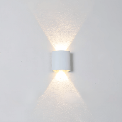 LumaGlow Wandlampe - Wiederaufladbare LED Innenlampe & Außenlampe - dimmbar & wetterfest für stimmungsvolles Licht