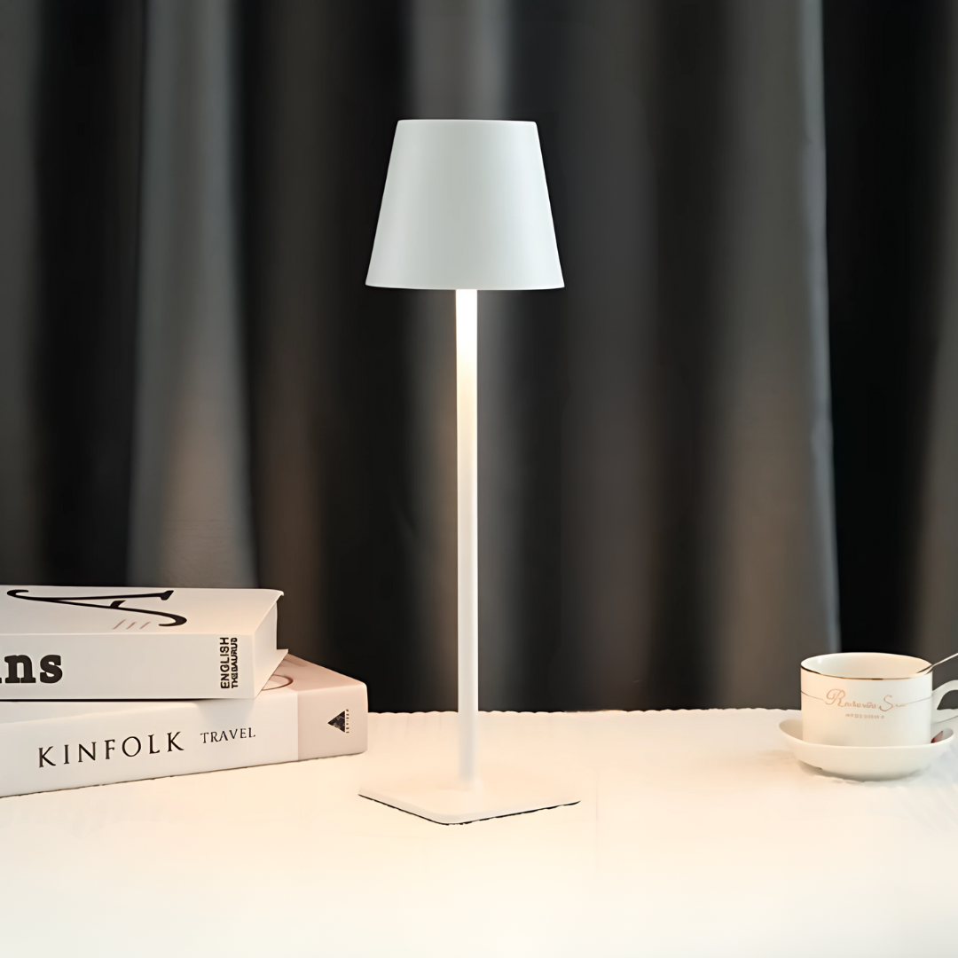 LumiGlow Tischlampe – Wiederaufladbare LED Lampe – Dimmbar für stilvolle Lichtstimmung drinnen & draußen